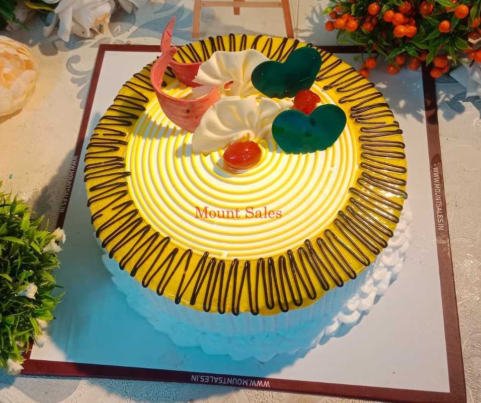 Premium RED N White Velvet Cake